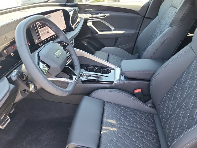 New 2026 Audi SQ5 Premium Plus AWD/4WD image 10
