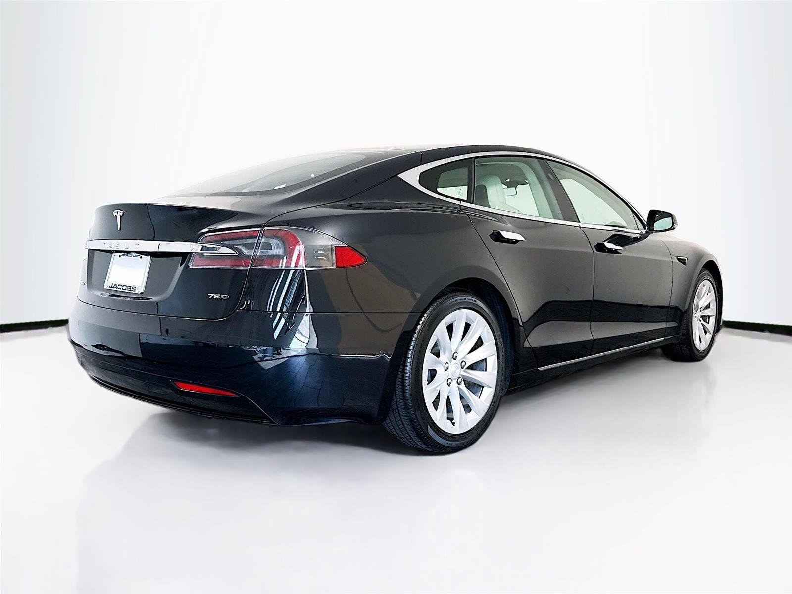 Used 2018 Tesla Model S 75D AWD/4WD image 30
