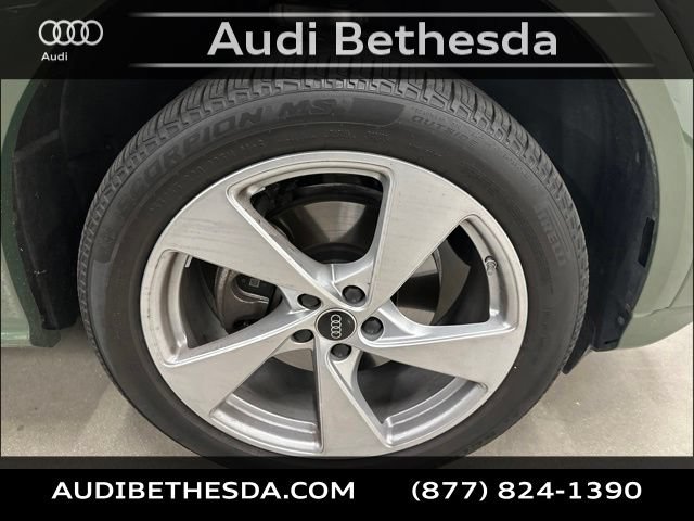 Certified 2025 Audi Q5 Premium Plus w/ Premium Plus AWD/4WD image 7