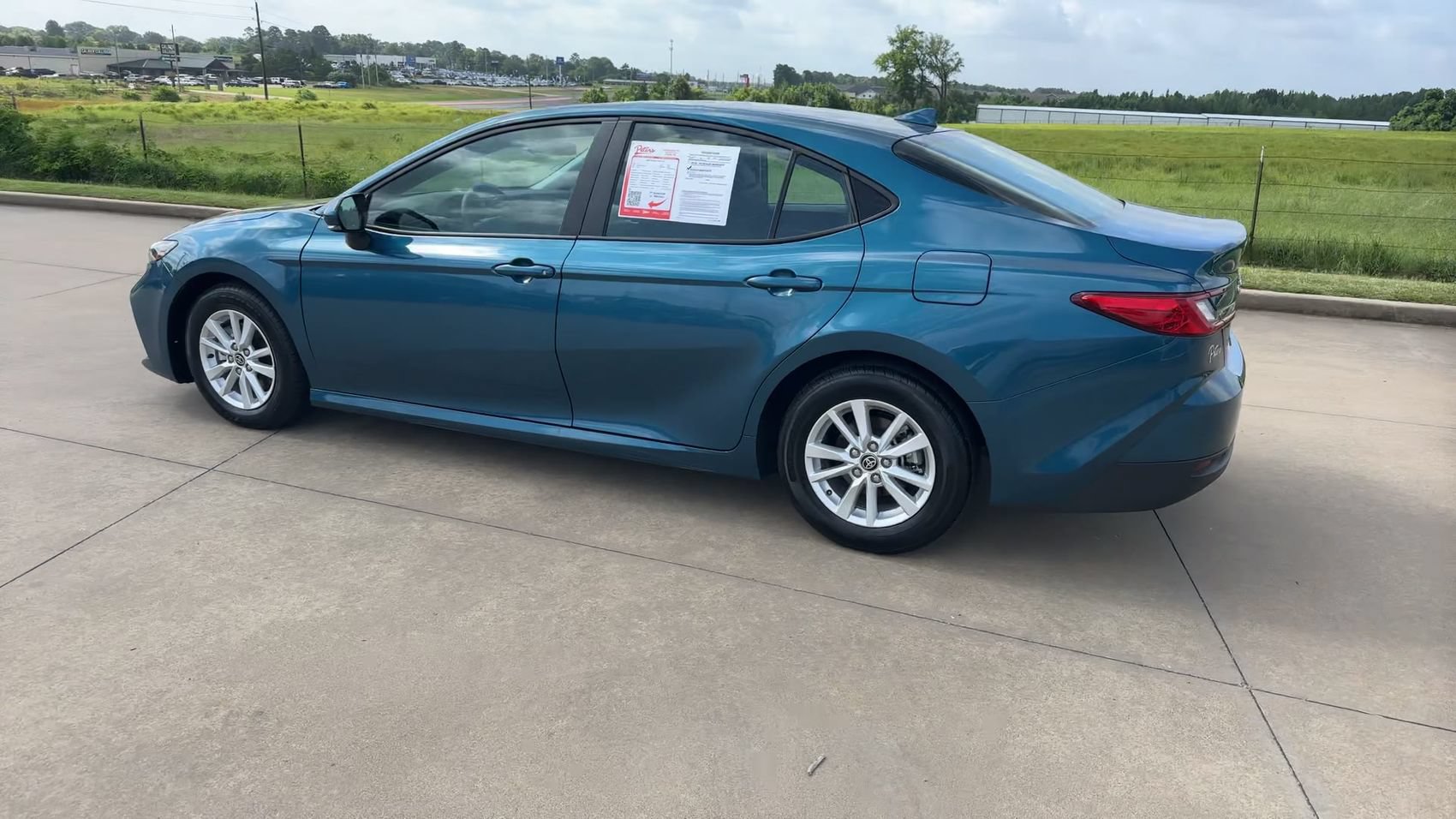 Used 2025 Toyota Camry LE FWD image 6