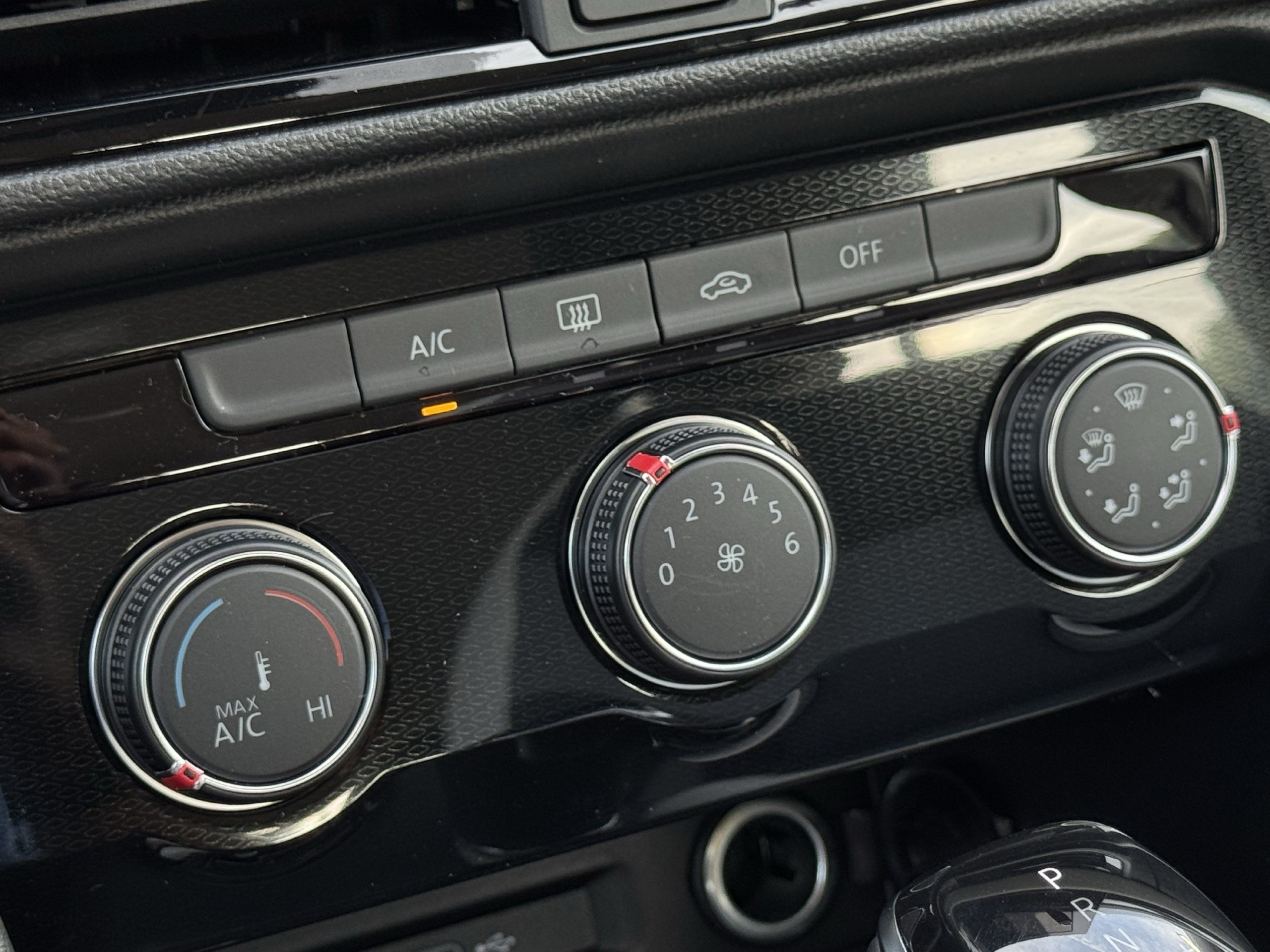 New 2027 Volkswagen Taos S FWD image 15