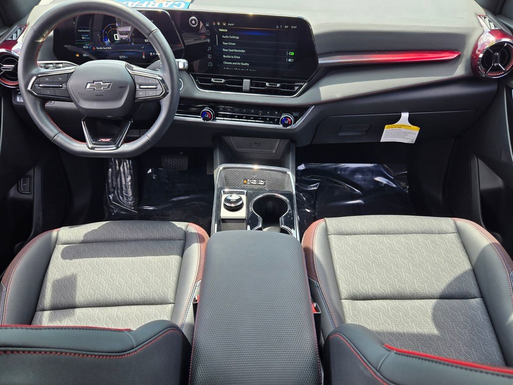 Used 2025 Chevrolet Equinox RS w/ Safety and Technology Package image 13