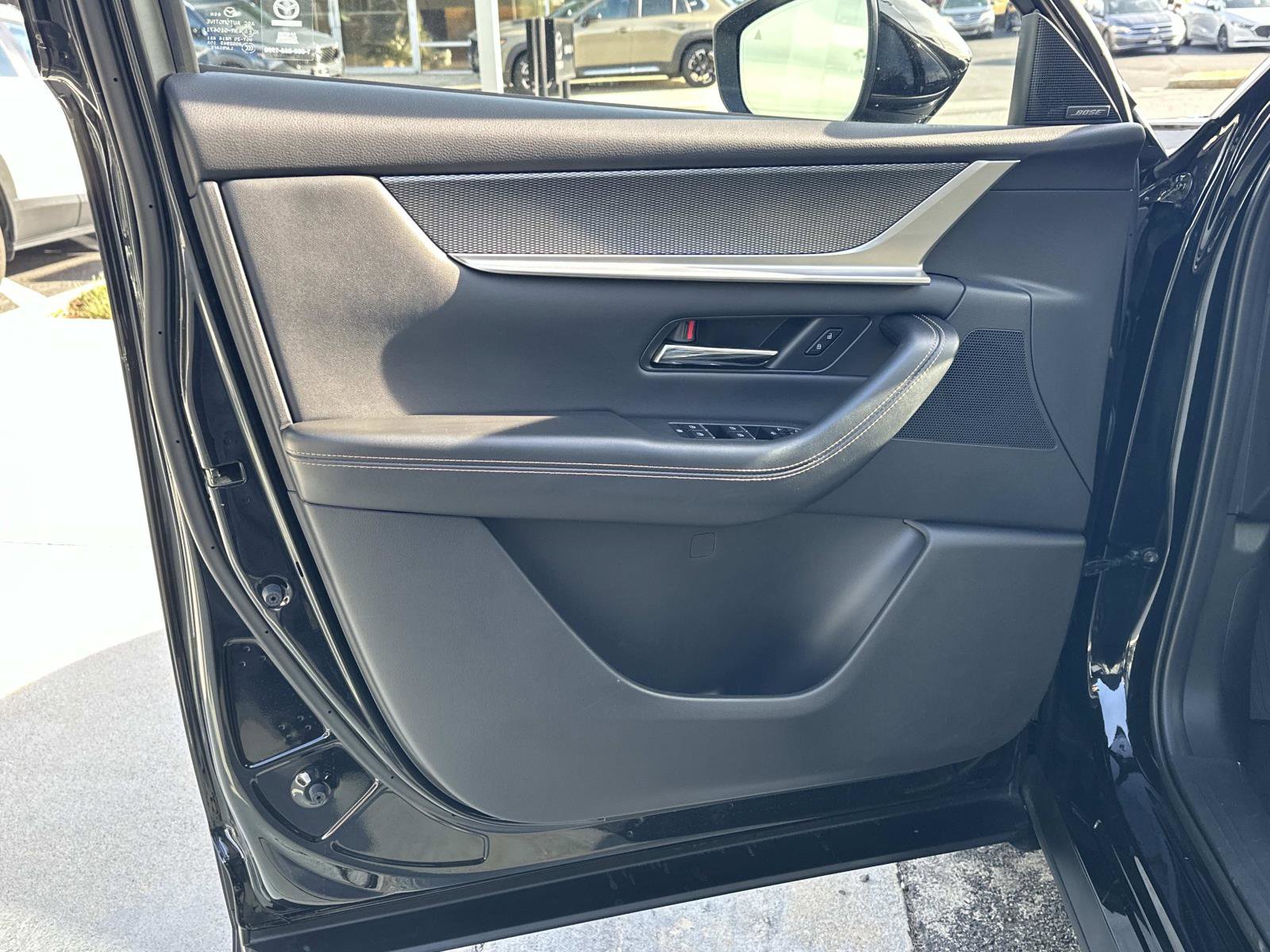 Used 2025 MAZDA CX-70 Plug-In Hybrid w/ Premium Plus image 16