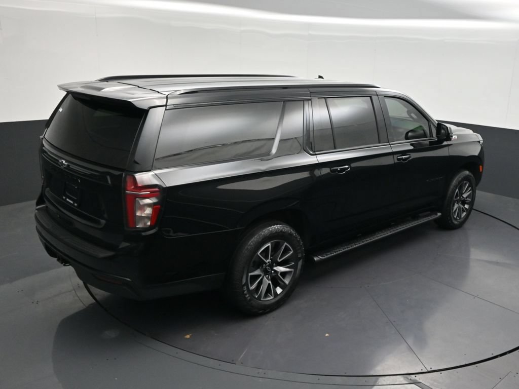 Used 2023 Chevrolet Suburban Z71 w/ Luxury Package AWD/4WD image 24