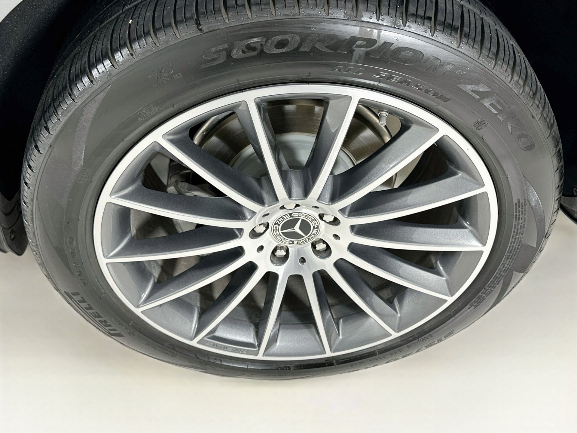 Used 2023 Mercedes-Benz GLE 350 4MATIC image 34