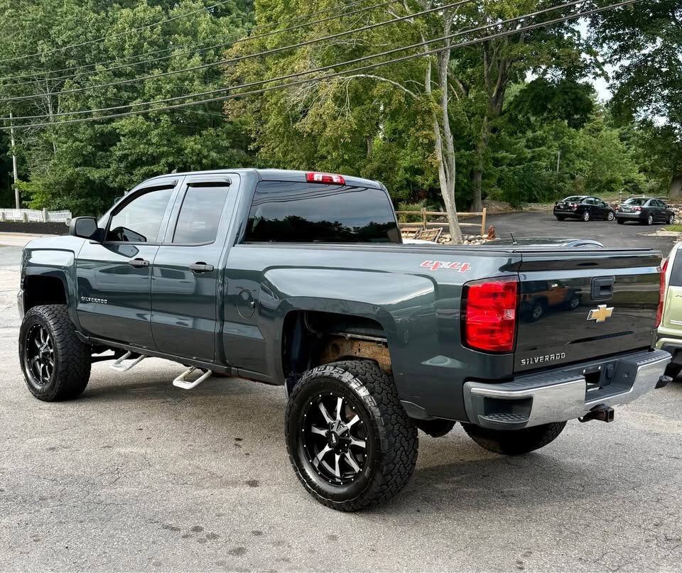 Used 2017 Chevrolet Silverado 1500 LS w/ LS Convenience Package AWD/4WD image 2