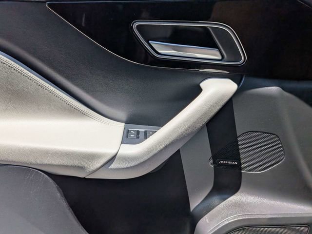 Used 2020 Jaguar F-PACE R-Sport image 30