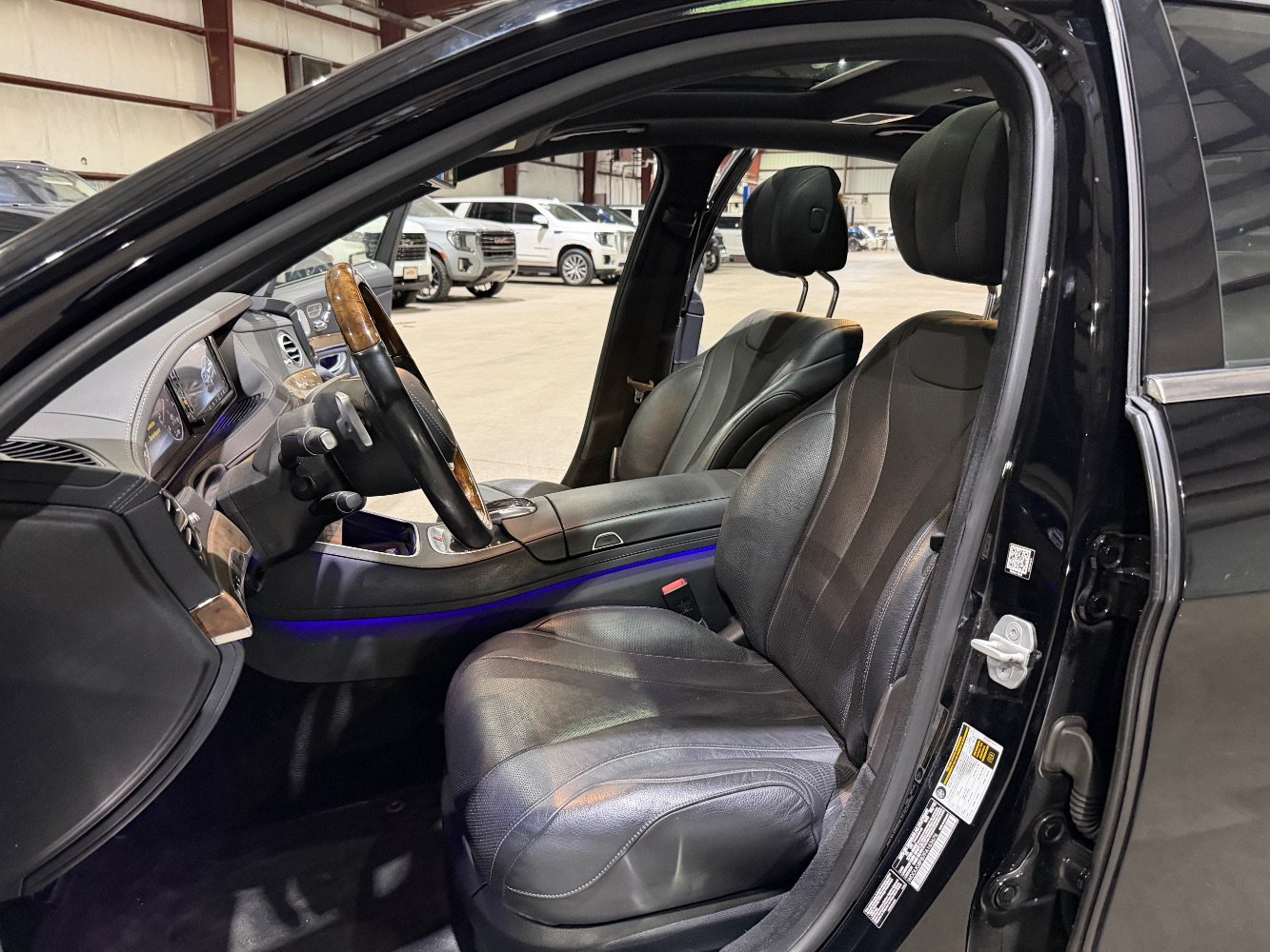 Used 2015 Mercedes-Benz S 550 4MATIC Sedan image 14