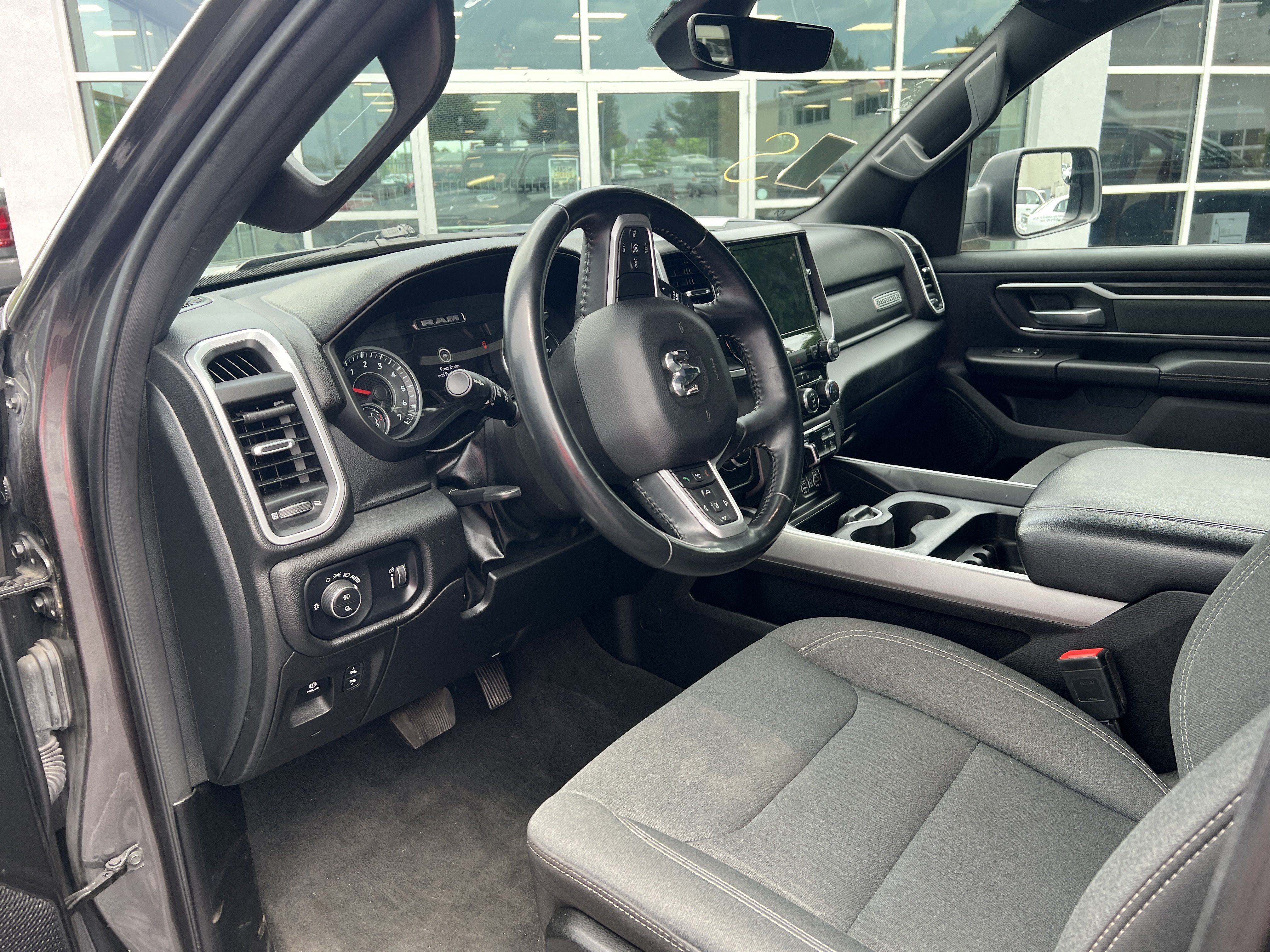 Used 2022 RAM 1500 Big Horn AWD/4WD image 11