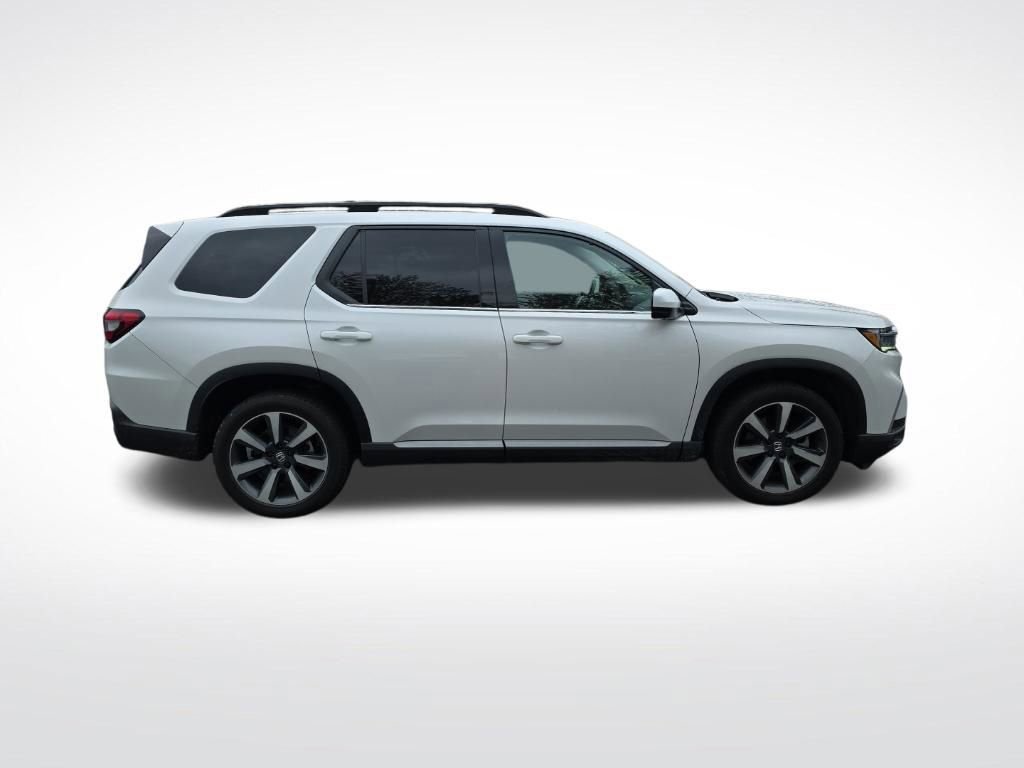 Certified 2024 Honda Pilot Elite image 7