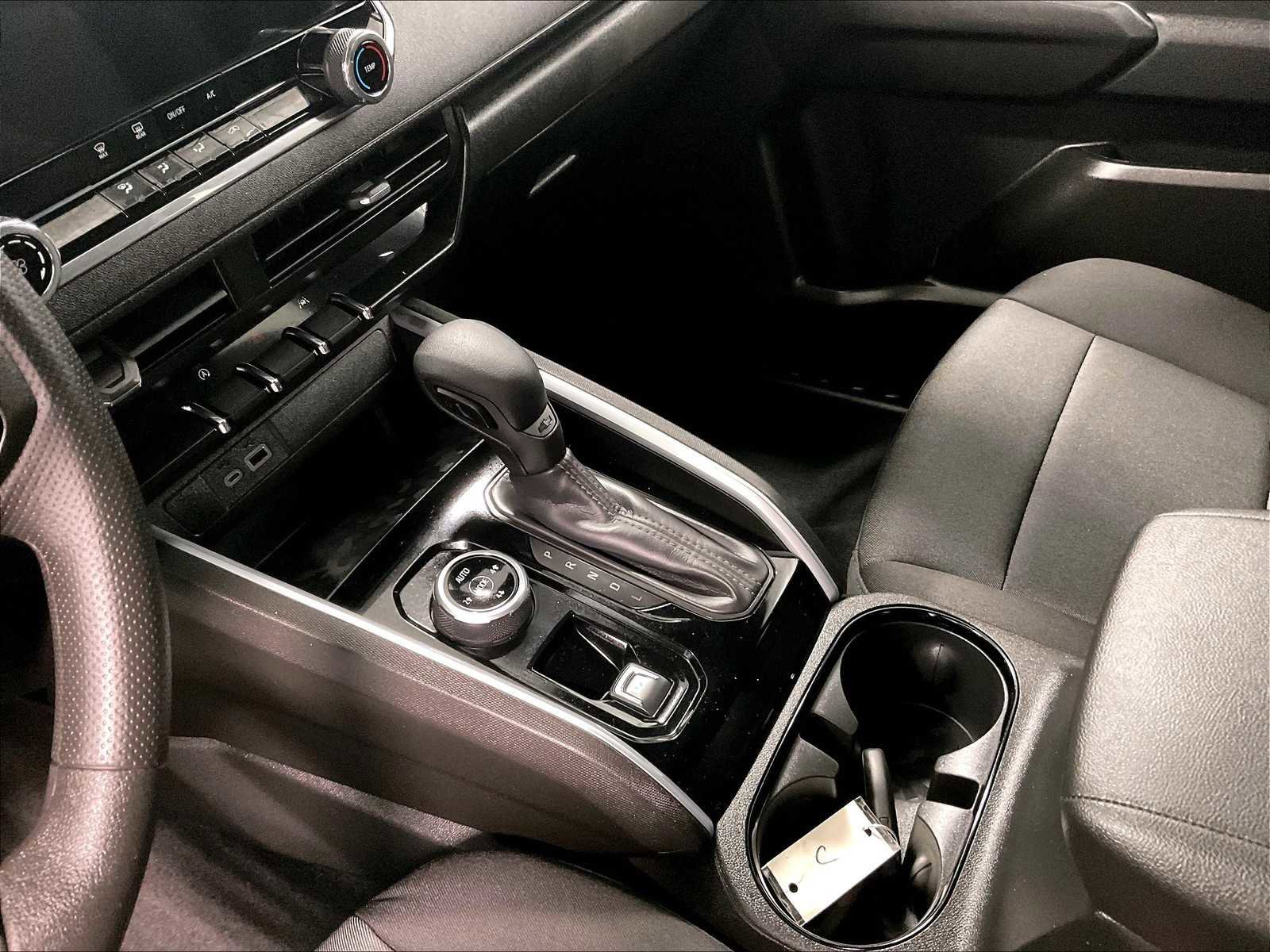 Used 2024 Chevrolet Colorado Trail Boss image 20