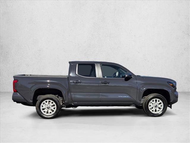 Certified 2025 Toyota Tacoma SR5 image 4