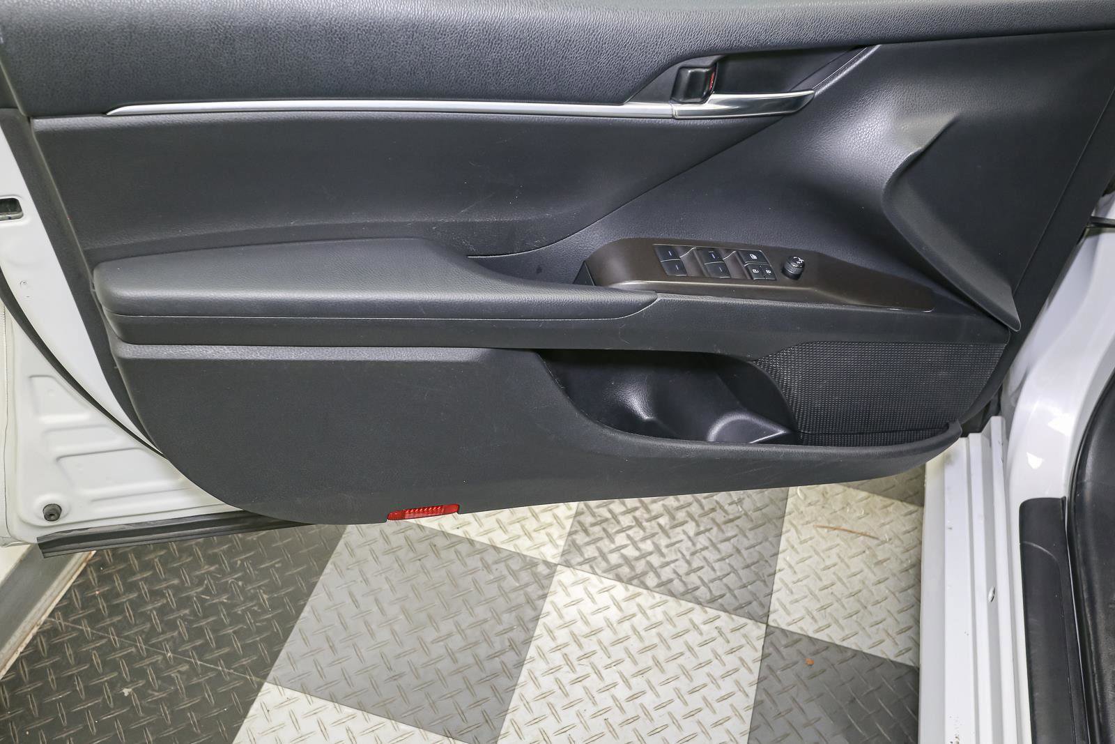 Used 2023 Toyota Camry LE FWD image 40