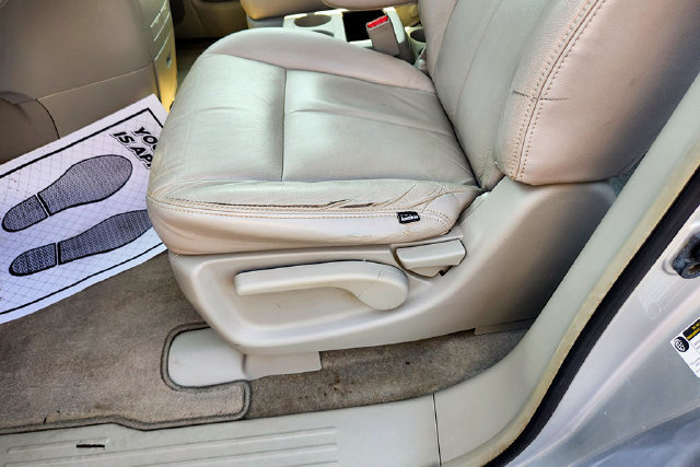 Used 2013 Nissan Quest SV w/ Value Cargo Pkg FWD image 20