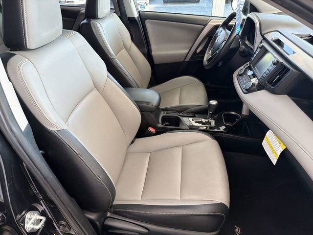 Used 2017 Toyota RAV4 Limited AWD/4WD image 19