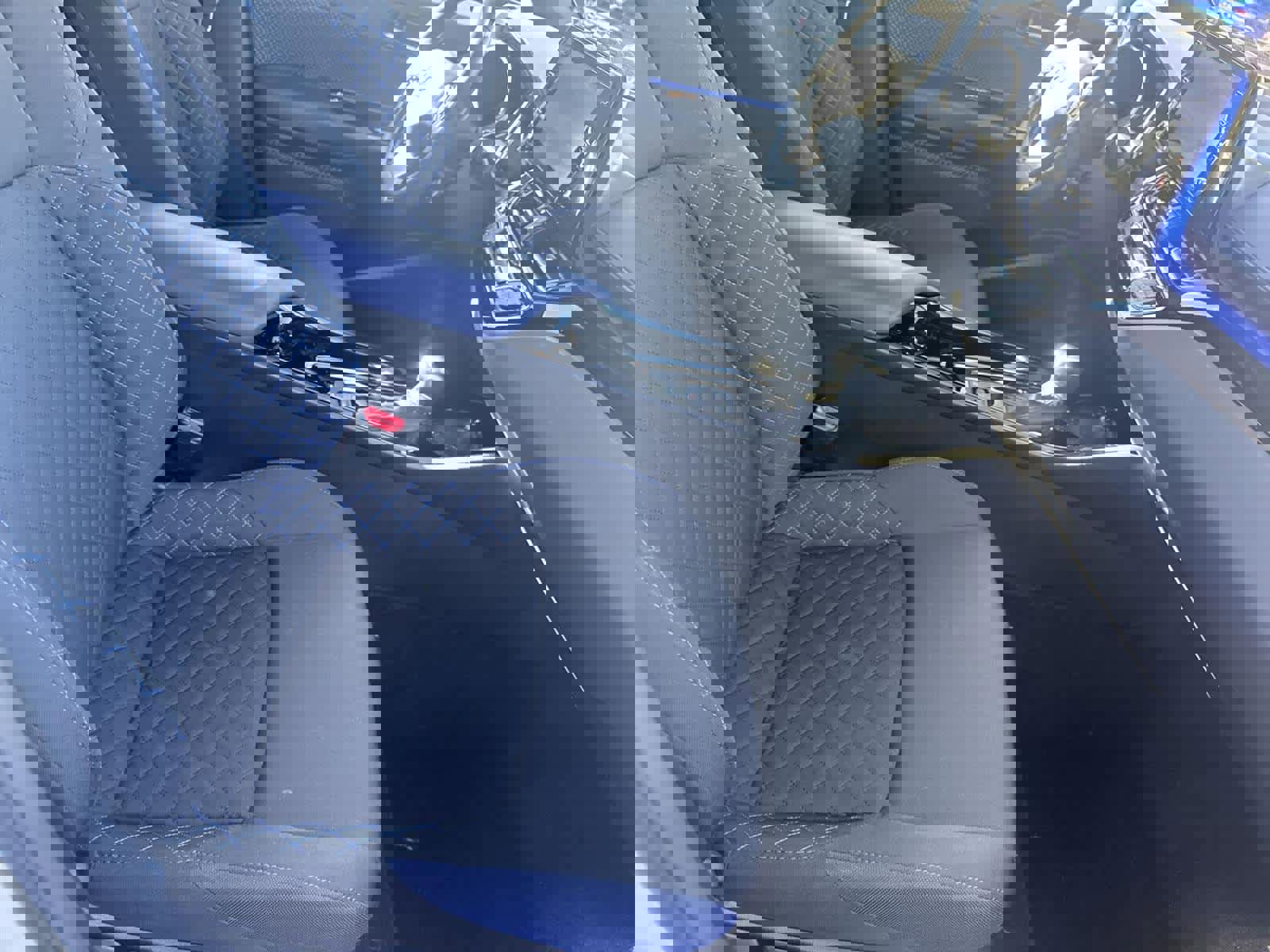 Used 2021 Toyota C-HR XLE image 15