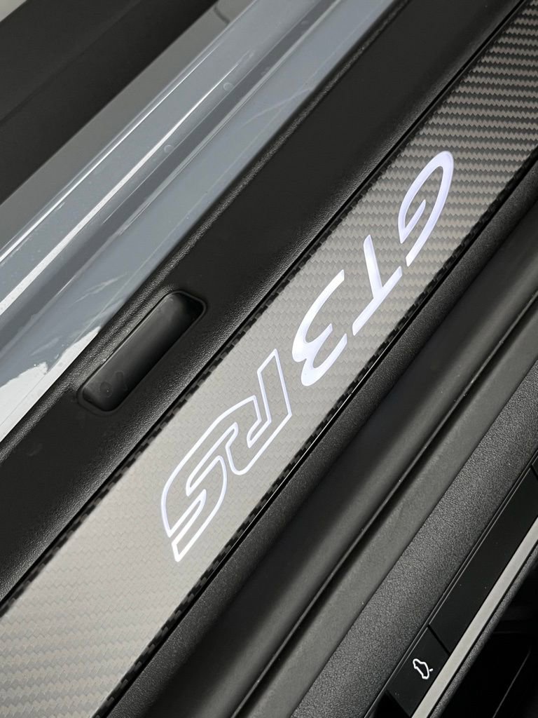 Used 2025 Porsche 911 GT3 RS image 33