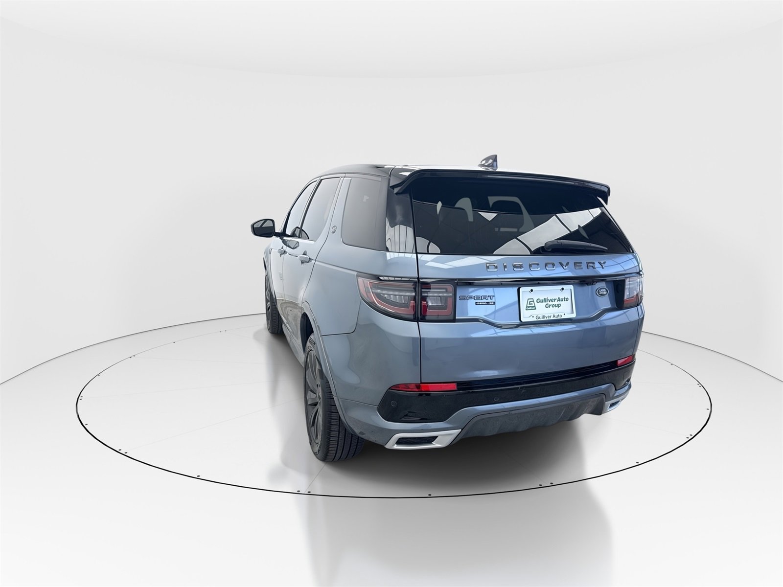 Used 2020 Land Rover Discovery Sport SE R-Dynamic image 6