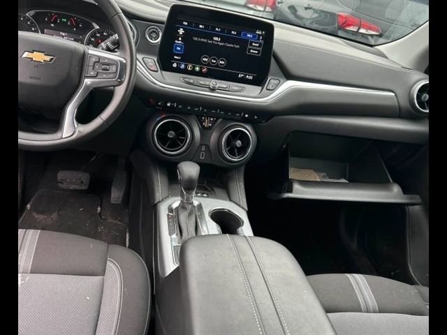 Certified 2024 Chevrolet Blazer LT w/ Convenience Package FWD image 15