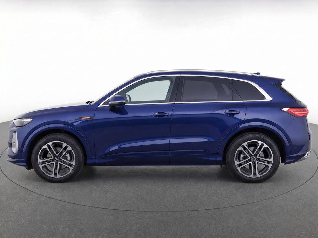 Used 2025 Audi Q5 Premium AWD/4WD image 29