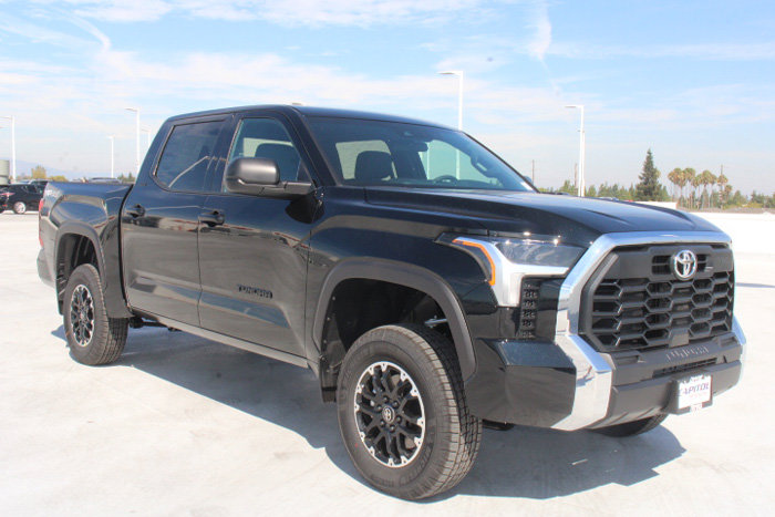 New 2026 Toyota Tundra SR5 w/ TRD Off-Road Package AWD/4WD image 2