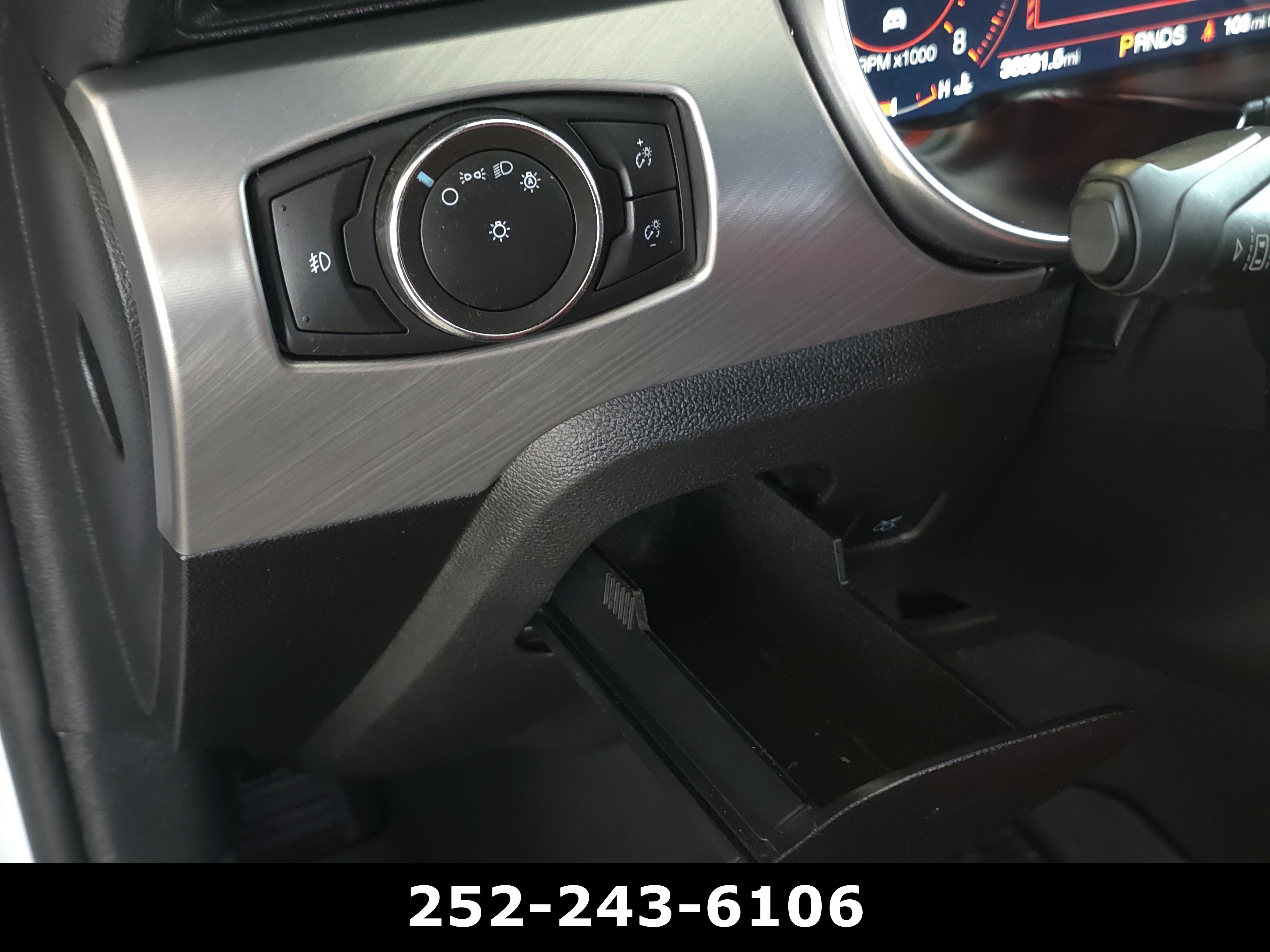 Used 2022 Ford Mustang GT Premium w/ Equipment Group 401A RWD image 27