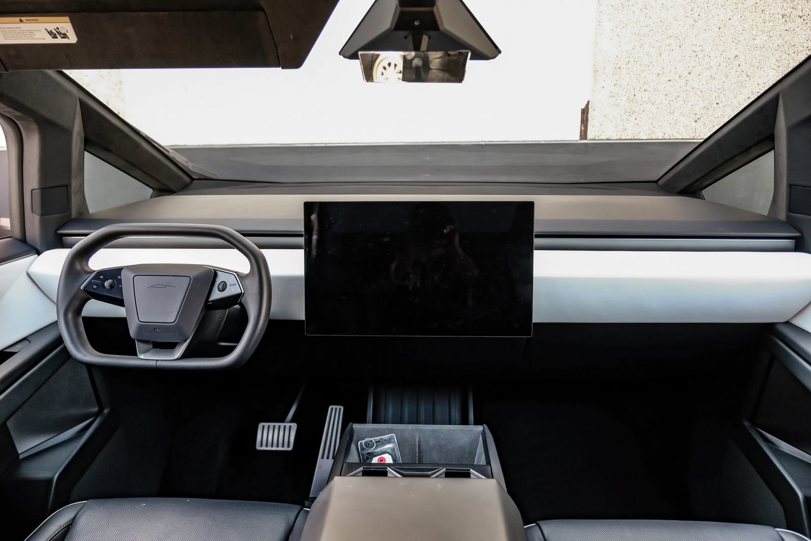 Used 2024 Tesla Cybertruck AWD Crew Cab image 19