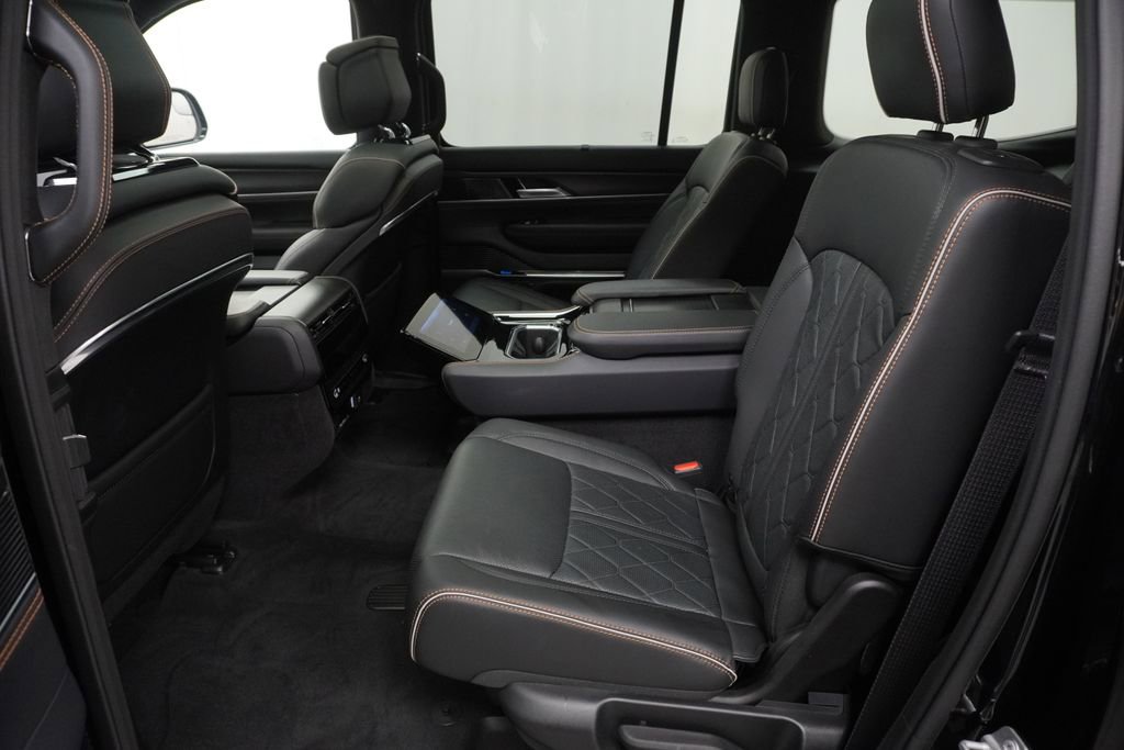 Certified 2025 Jeep Grand Wagoneer Series III w/ Quick Order Packagew 28T image 21