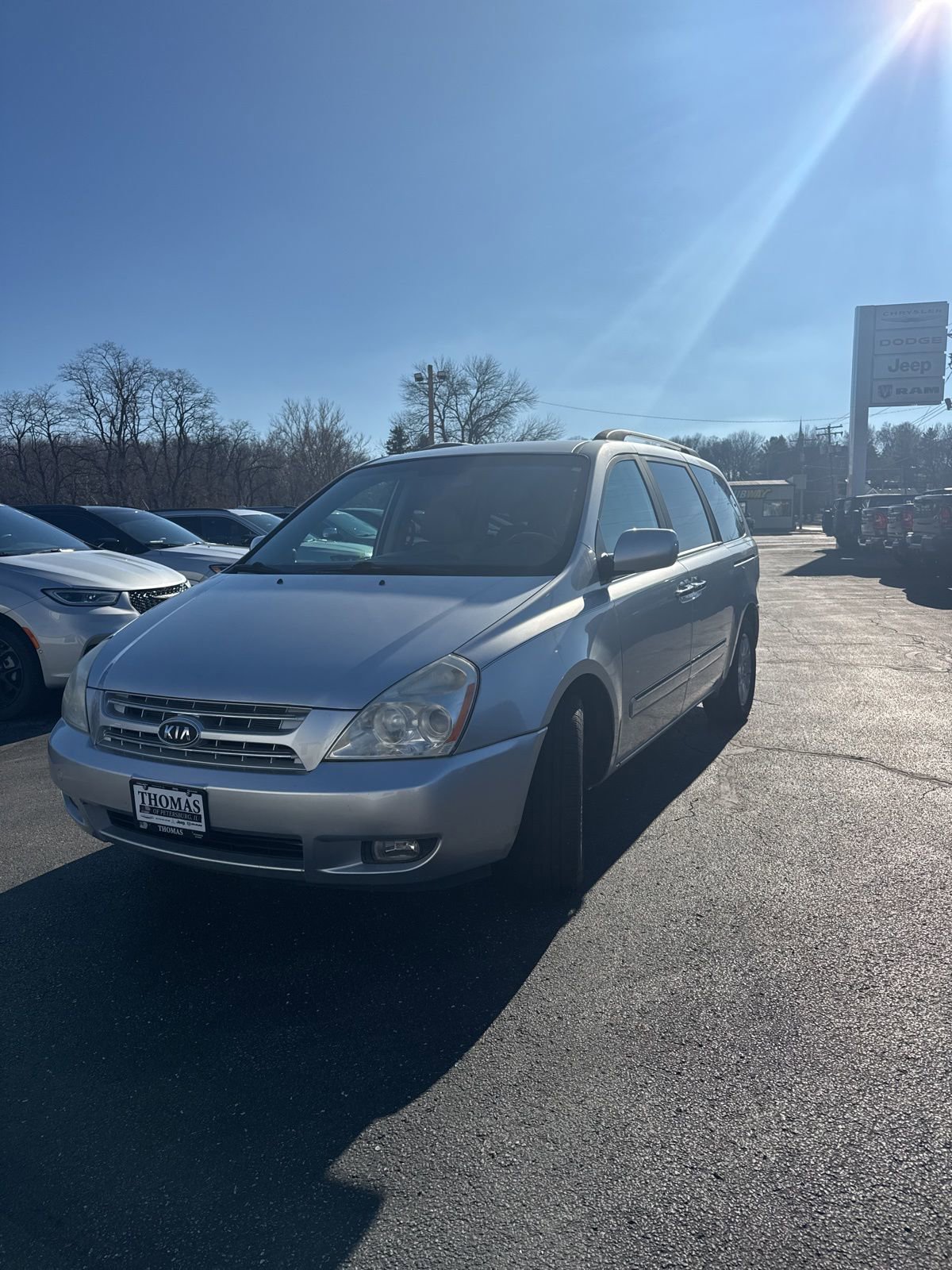 Used 2010 Kia Sedona EX w/ Luxury Pkg image 2