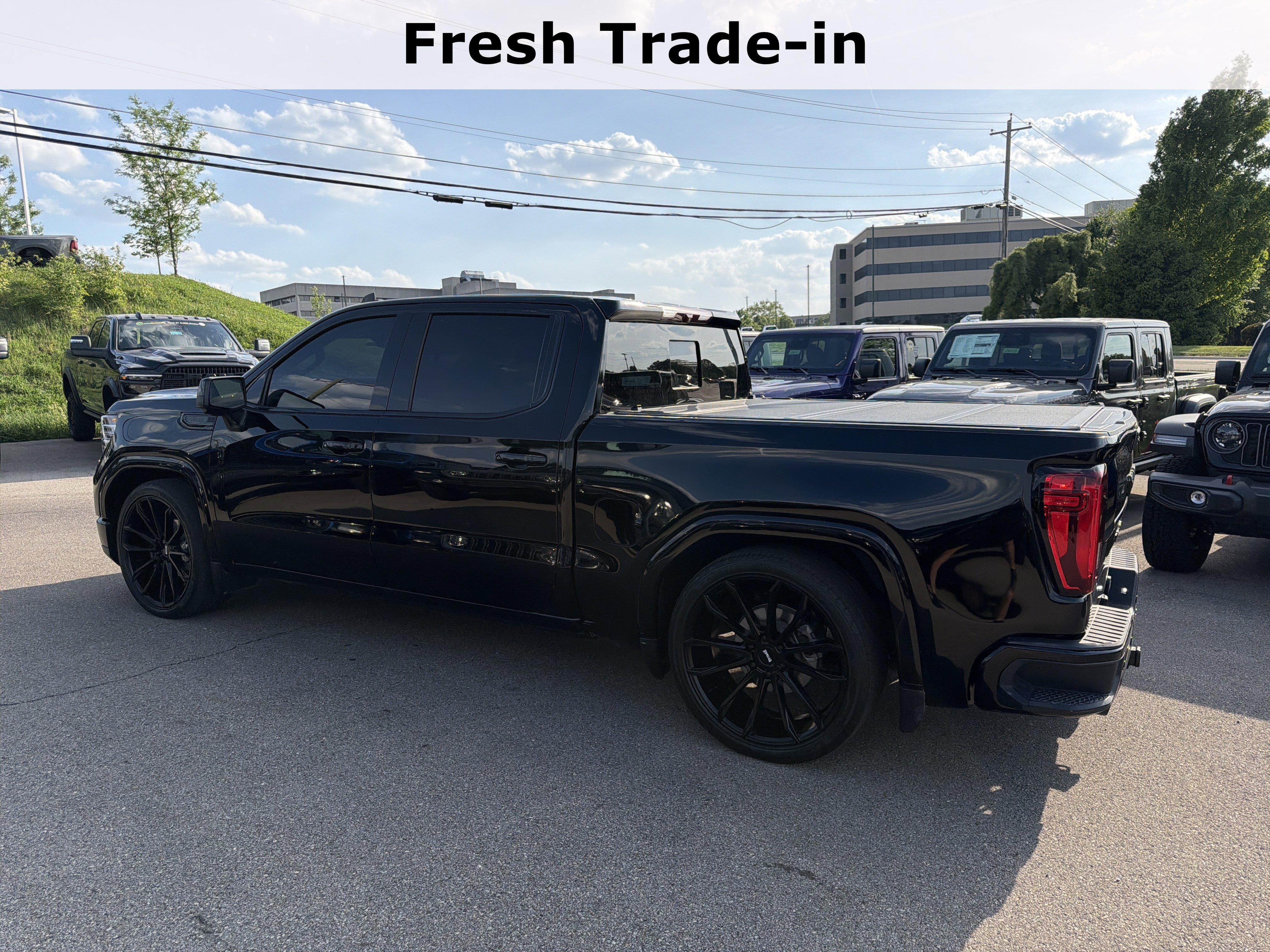 Used 2023 GMC Sierra 1500 Denali AWD/4WD image 7