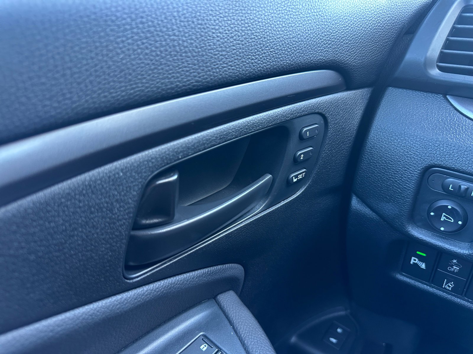 Used 2023 Honda Passport EX-L image 17