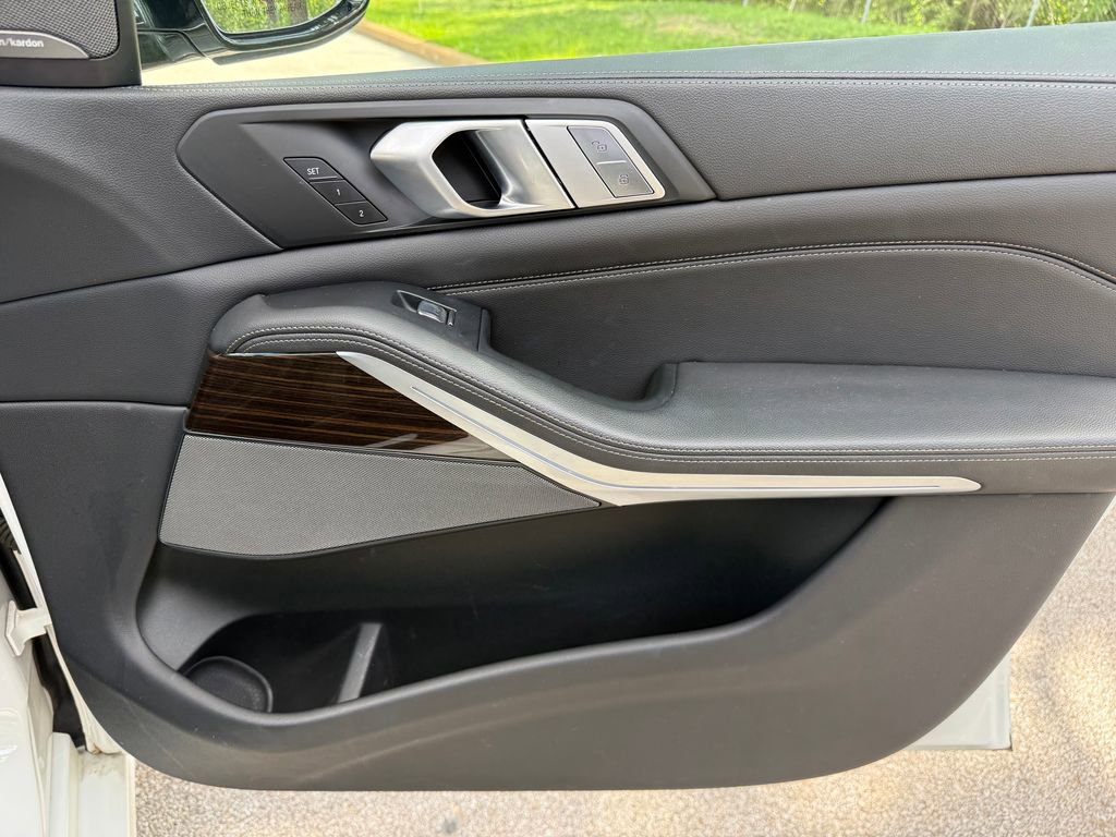 Used 2019 BMW X7 xDrive40i w/ Premium Package AWD/4WD image 34