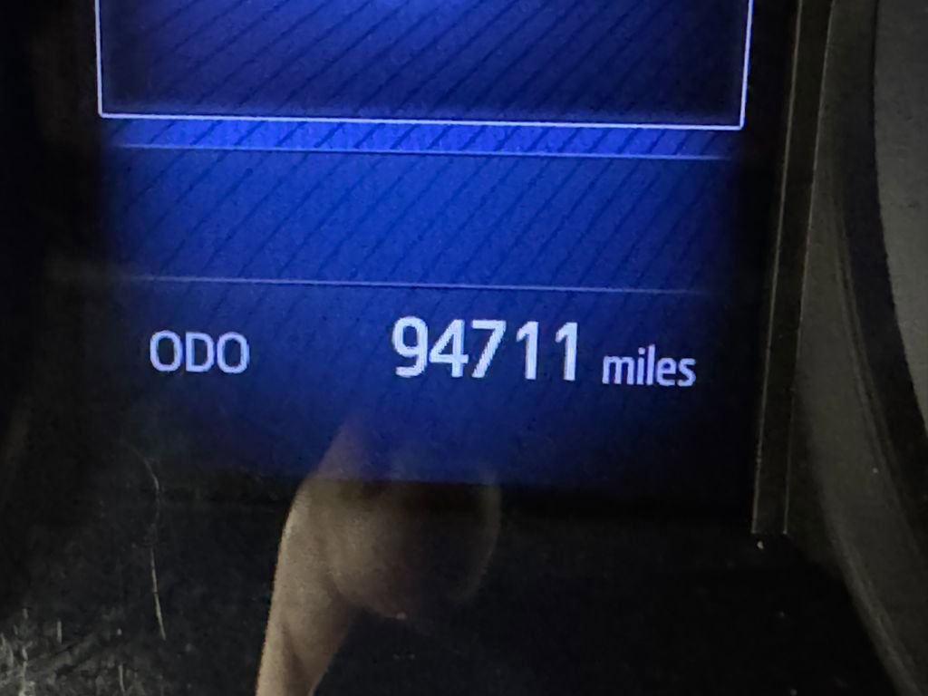 Used 2018 Toyota C-HR XLE image 20