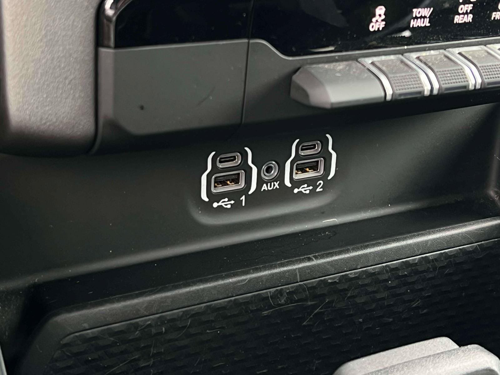Used 2022 RAM 1500 Big Horn AWD/4WD image 16