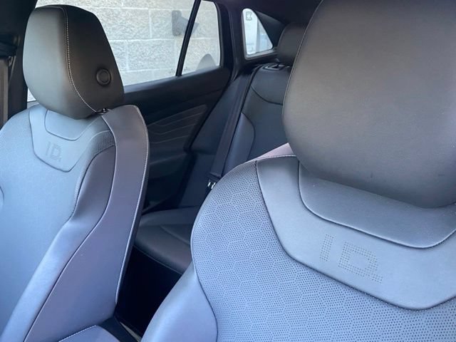Used 2023 Volkswagen ID.4 Pro S RWD image 7