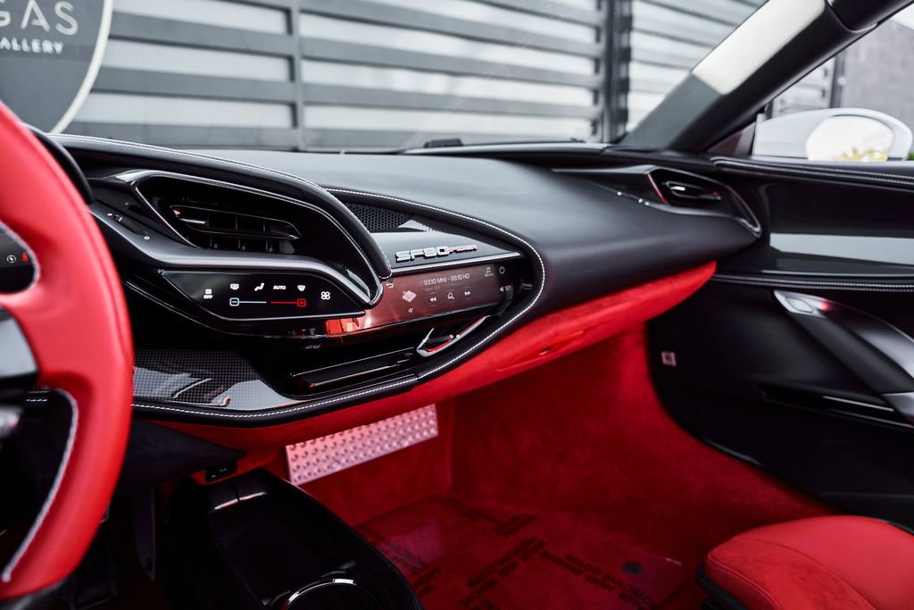 Used 2025 Ferrari SF90 Spider AWD/4WD image 60