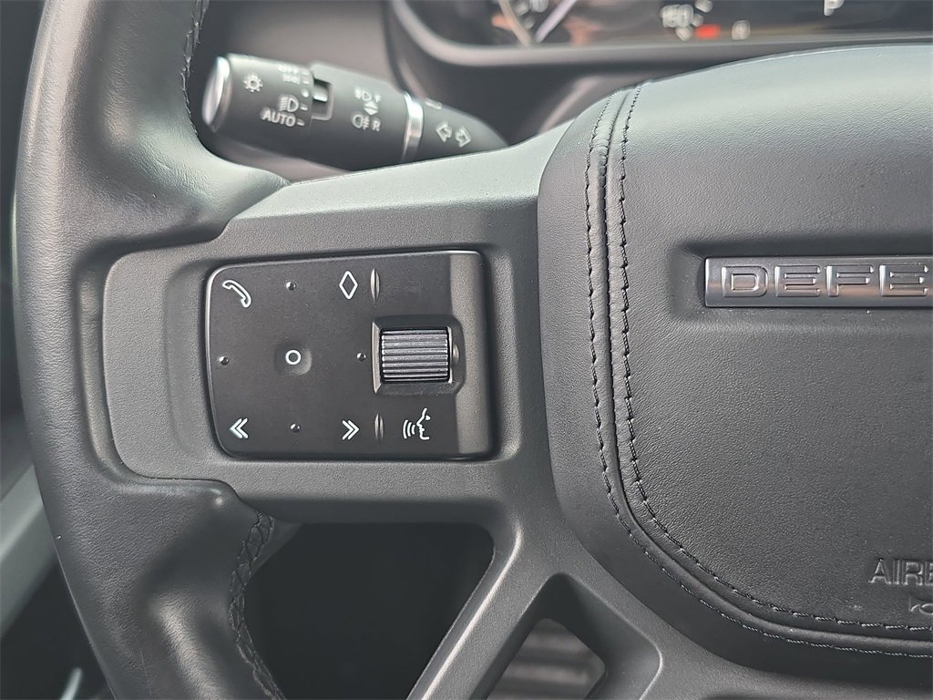 Used 2023 Land Rover Defender 110 X-Dynamic SE image 18