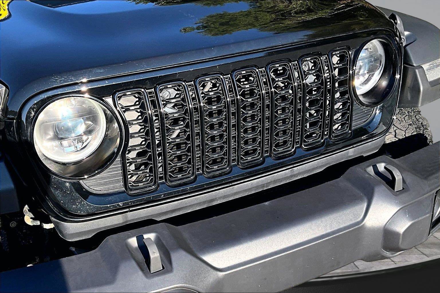 Certified 2024 Jeep Wrangler Sport AWD/4WD image 29