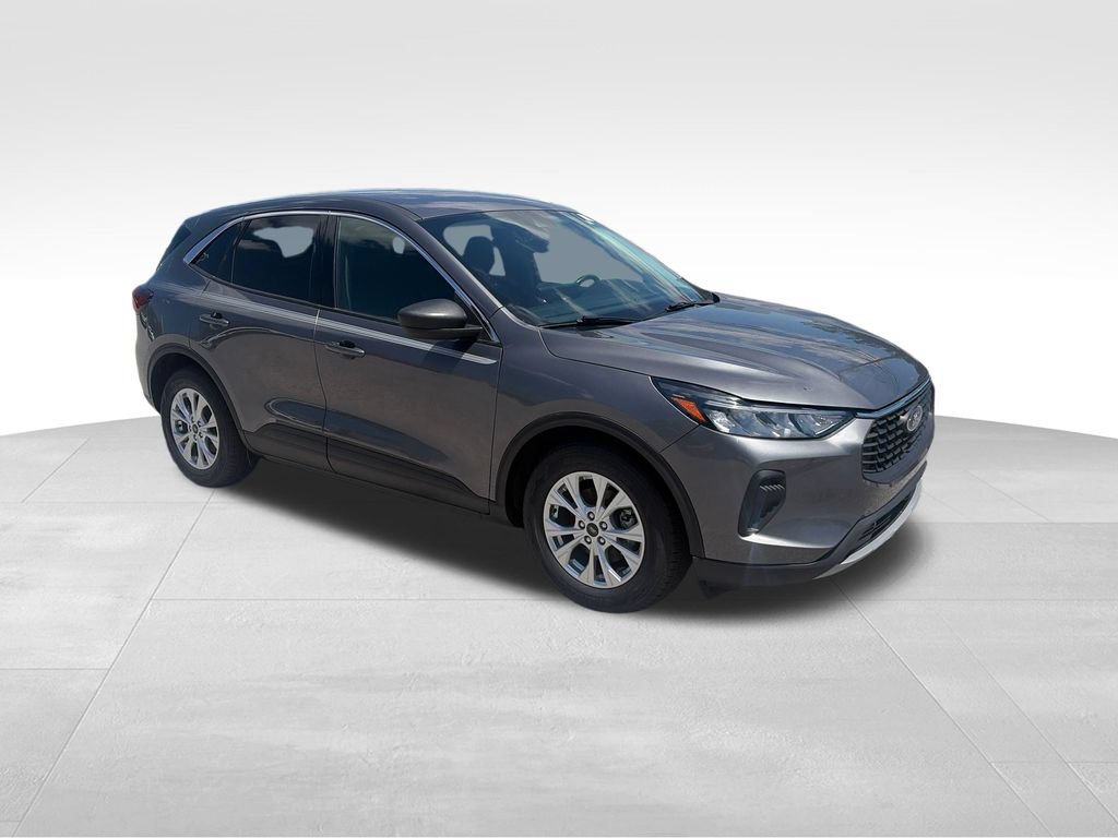 Used 2023 Ford Escape Active w/ Tech Pack #1 FWD image 8
