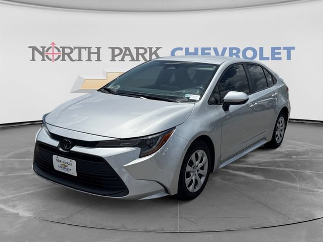Used 2024 Toyota Corolla LE FWD image 7
