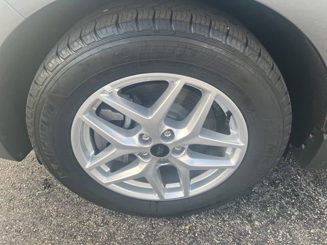 Used 2024 Ford Edge SE AWD/4WD image 18