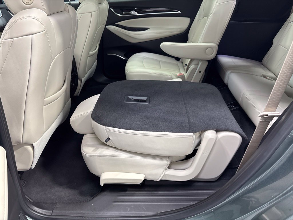 Used 2023 Buick Enclave Essence w/ Experience Buick Package AWD/4WD image 38