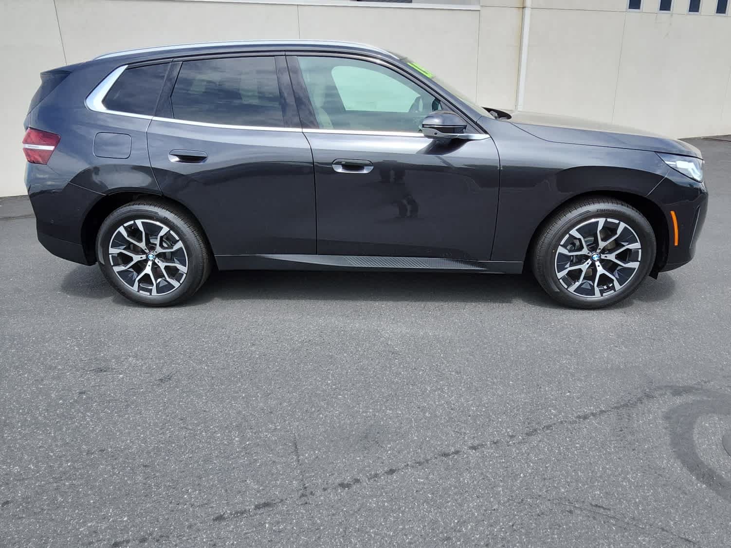 New 2026 BMW X3 xDrive30 w/ Premium Package AWD/4WD image 3