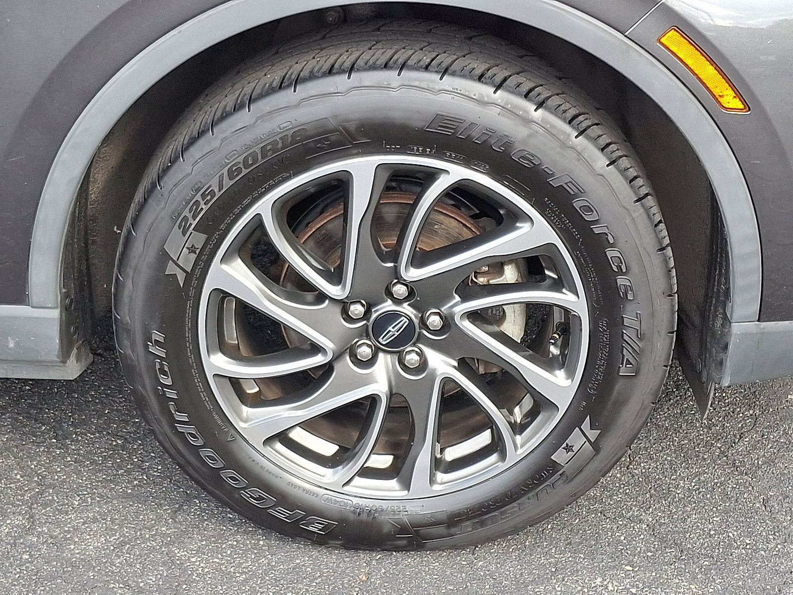 Used 2020 Lincoln Corsair AWD w/ Equipment Group 101A image 8