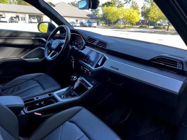 Used 2021 Audi Q3 2.0T Premium image 27