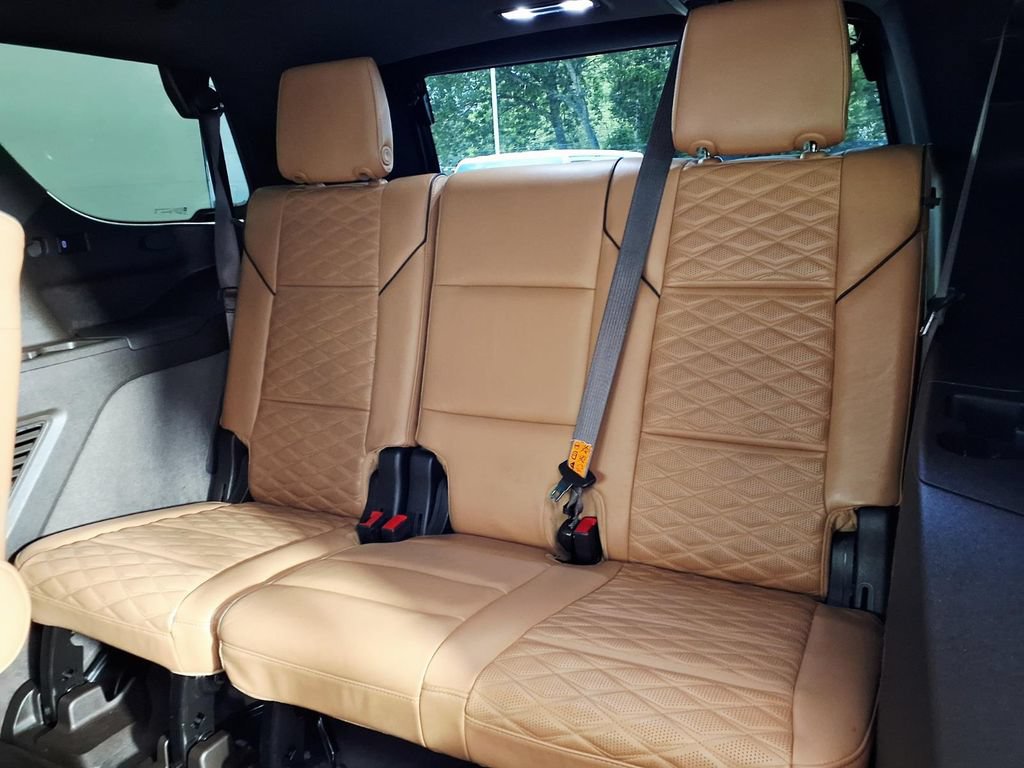 Used 2021 Cadillac Escalade Premium Luxury RWD image 9