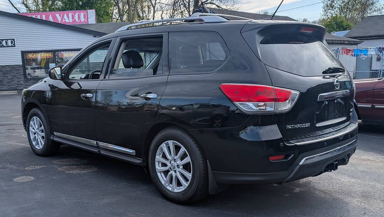 Used 2014 Nissan Pathfinder SL w/ SL Premium Package AWD/4WD image 7