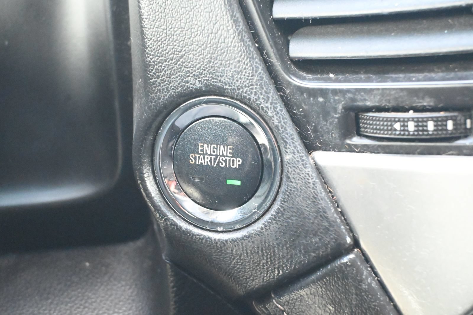 Used 2018 Chevrolet Tahoe Premier AWD/4WD image 16