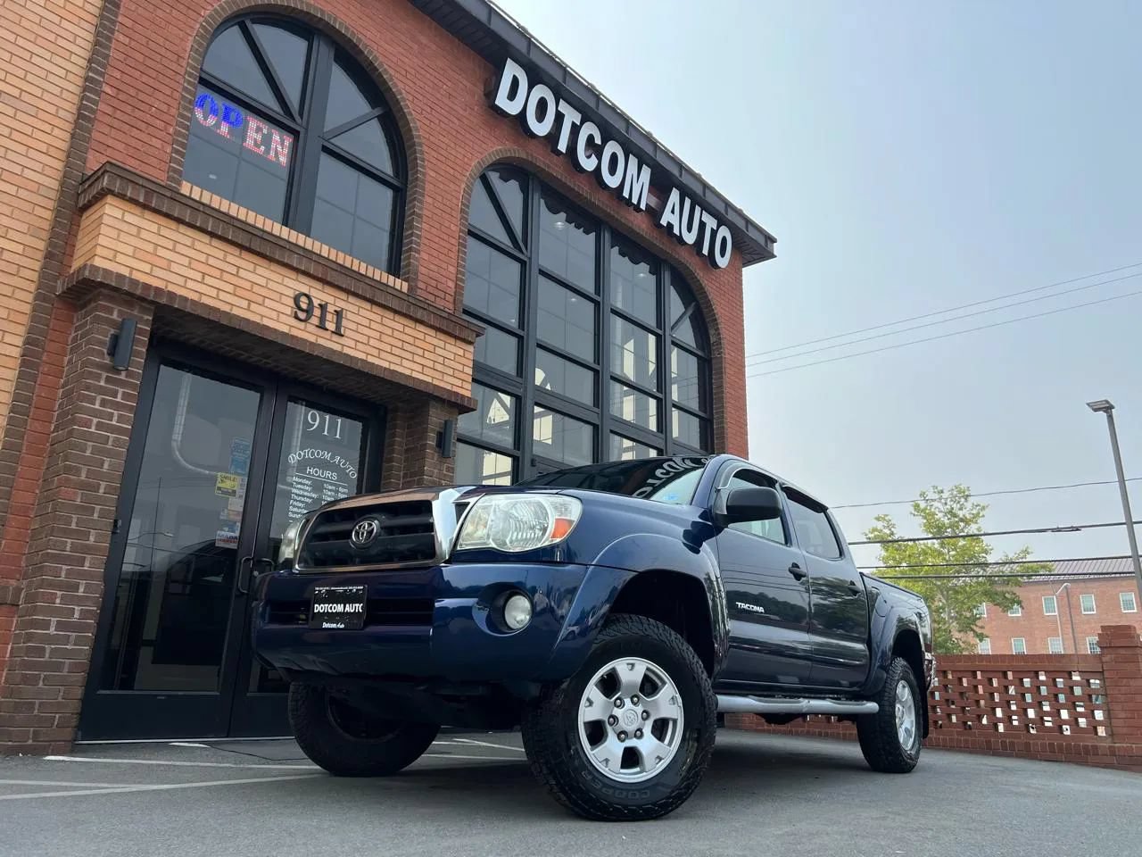 Used 2007 Toyota Tacoma 4x4 Double Cab w/ SR5 Pkg #2 image 3