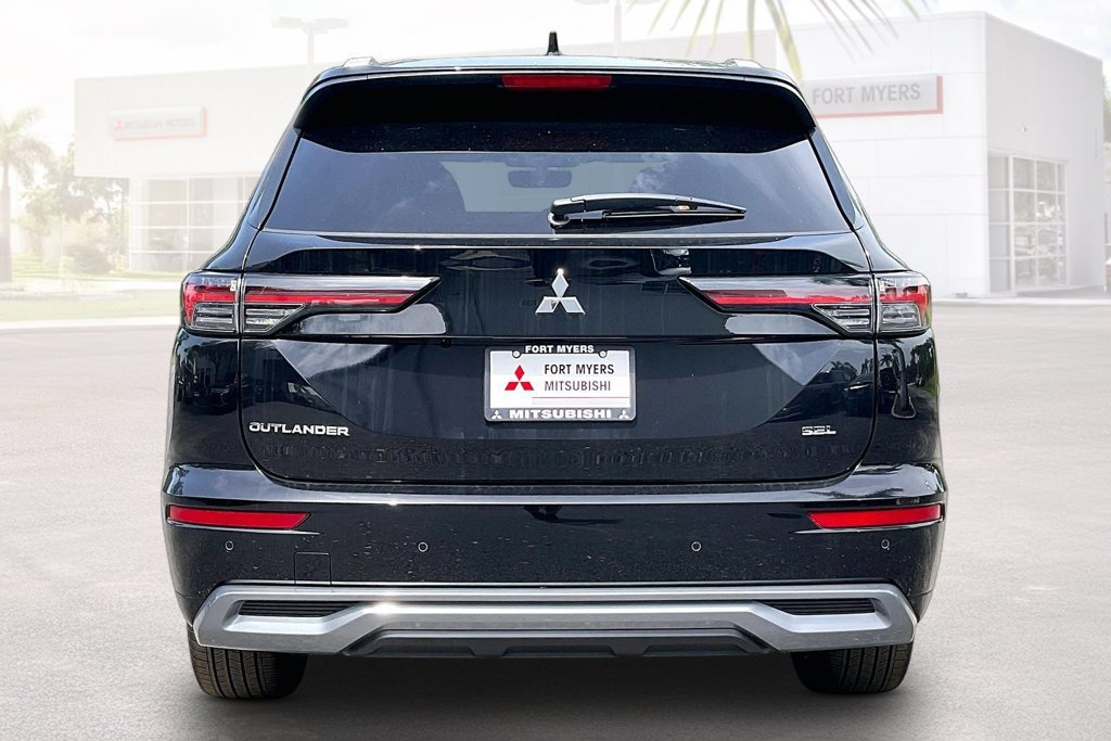 New 2026 Mitsubishi Outlander SEL FWD image 4